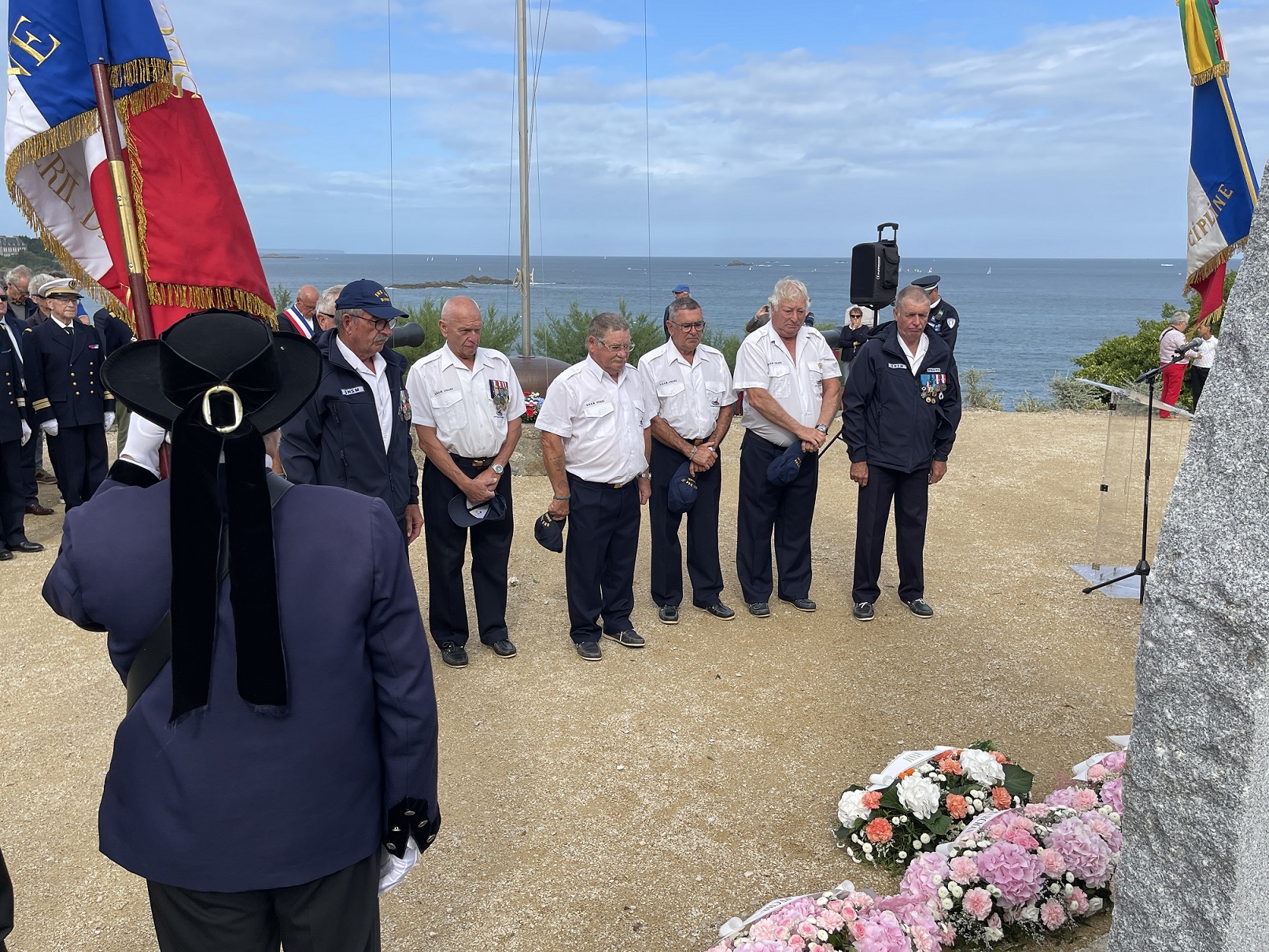 Cérémonie en souvenir des Marins Disparus et Péris en Mer : Retour en ...