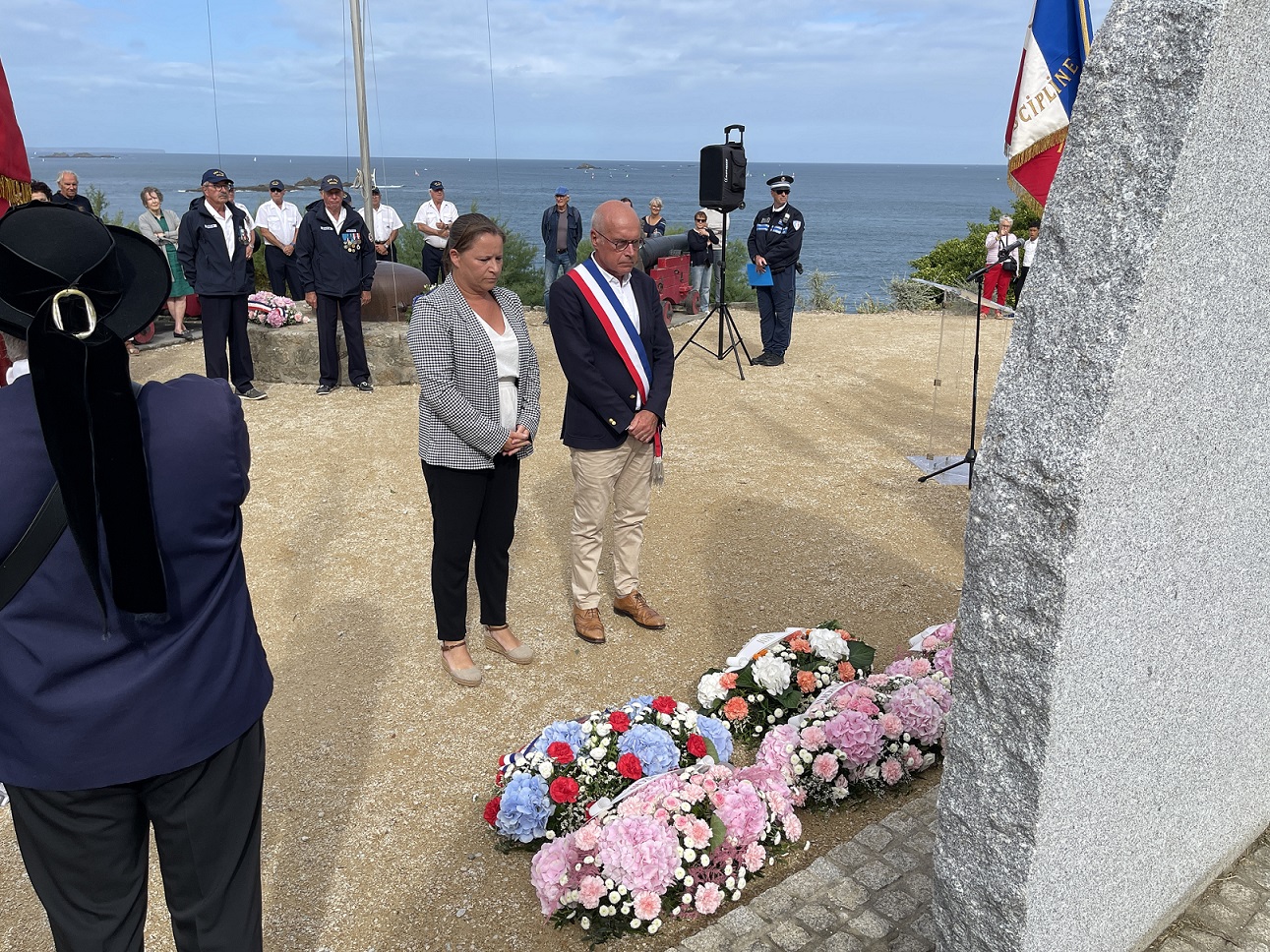 Cérémonie en souvenir des Marins Disparus et Péris en Mer : Retour en ...